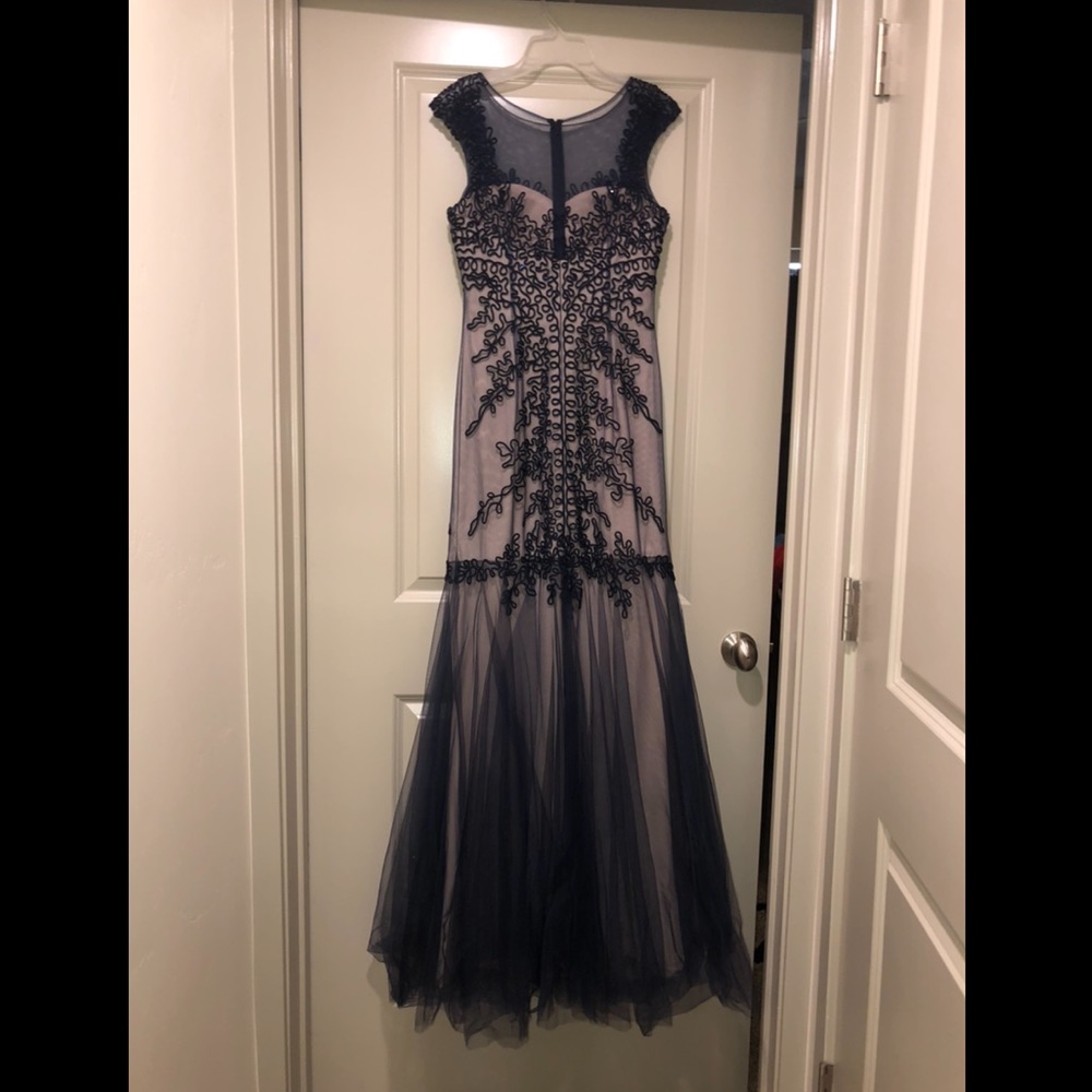 Formal Dress 💙💙 - Picture 11 of 11
